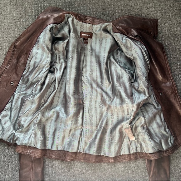 Danier Leather Jacket - Picture 6 of 7